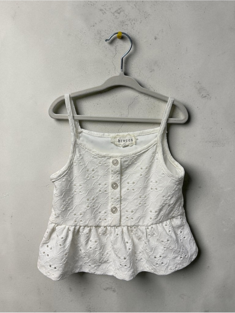 btween White Eyelet Peplum Camisole Tank